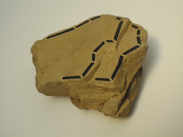 Territoirs II, pierre, crayon, encre, 5 x 15 x 15 cm. IMG_1547