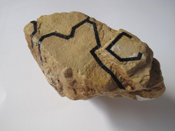 Territoirs XIII, pierre, crayon, encre,  14 x 10 x 19 cm..IMG_1621