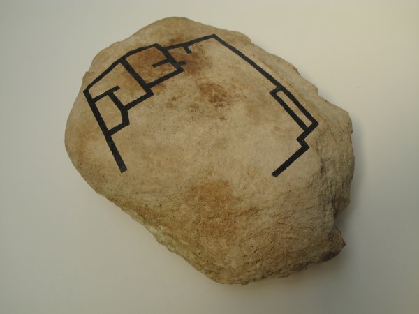 Territoirs VI, pierre, crayon, encre, 8 x 19 x 23 cm. IMG_1555_w600_h450